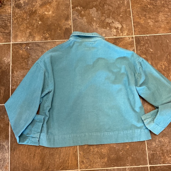 BDG cropped corduroy button up shirt teal size xs EUC worn only a couple times - Picture 5 of 5